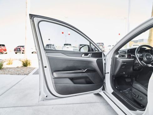 Used 2021 Kia K5 GT-Line FWD image 17