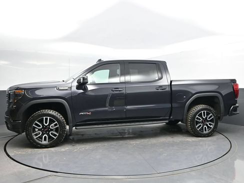 Used 2024 GMC Sierra 1500 AT4 w/ Technology Package AWD/4WD image 4