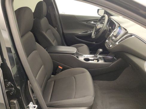 Used 2020 Chevrolet Malibu LT FWD image 21