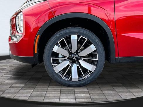 New 2026 Mitsubishi Outlander SE AWD/4WD image 11