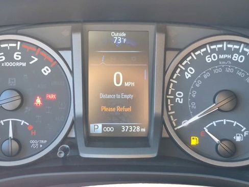 Used 2023 Toyota Tacoma TRD Sport image 11