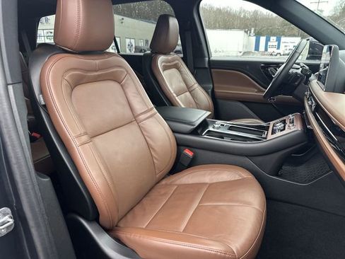 Used 2024 Lincoln Aviator Reserve w/ Elements Package Plus image 29