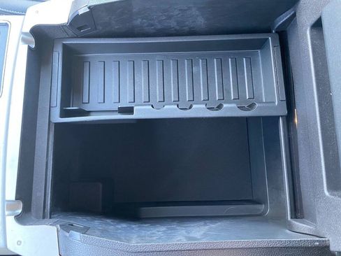 Used 2017 Ford F150 Lariat w/ Equipment Group 502A Luxury AWD/4WD image 19