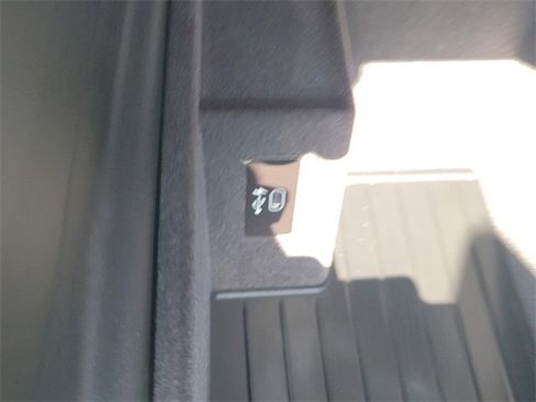 Used 2020 BMW 540i xDrive 540i xDrive w/ M Sport Package image 23