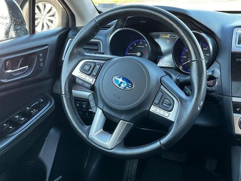 Used 2017 Subaru Outback 2.5i Limited image 14