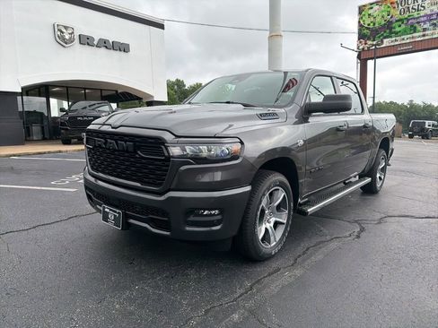 New 2026 RAM 1500 Express RWD image 4