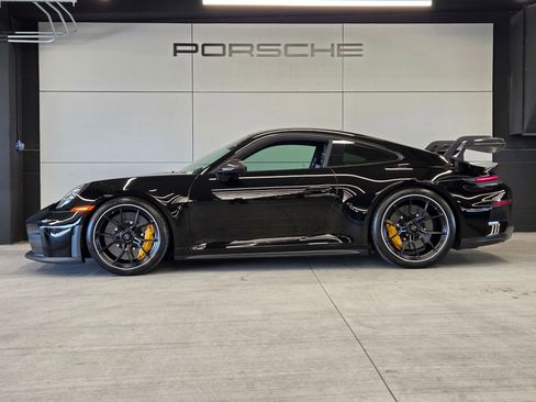 Certified 2026 Porsche 911 GT3 w/ Weissach Package RWD image 2