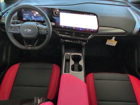 New 2026 Chevrolet Equinox EV RS image 5