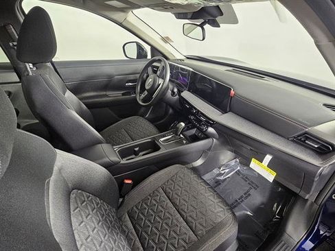 New 2026 Nissan Kicks SV w/ Cold Weather Package image 15