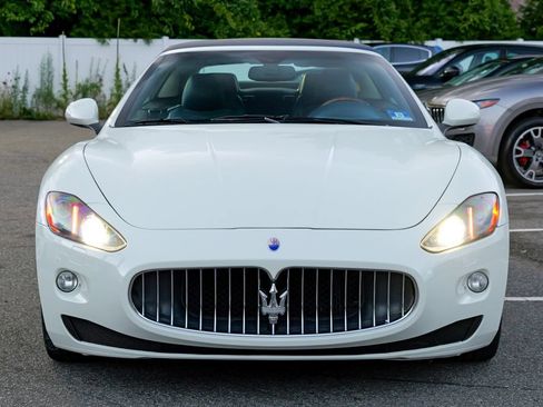 Used 2012 Maserati GranTurismo Convertible RWD image 2
