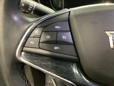 Used 2021 Cadillac XT5 Premium Luxury image 15