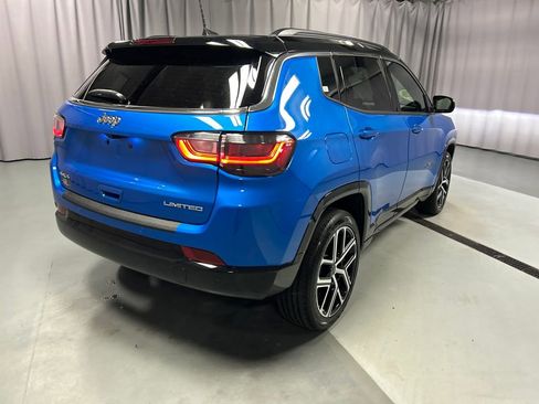 Used 2025 Jeep Compass Limited w/ Elite Group AWD/4WD image 7