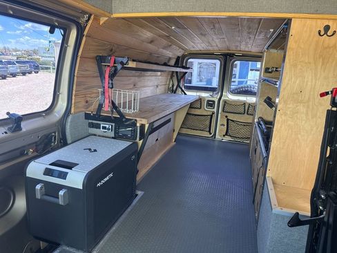 Used 2000 Ford E-350 and Econoline 350 Extended Super Duty RWD image 7