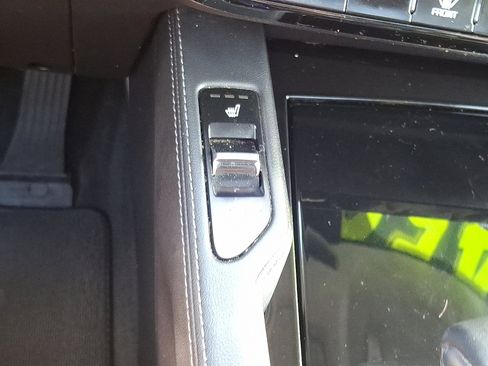 Certified 2022 Kia Telluride EX w/ EX Premium Package image 28