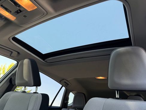 Used 2018 Toyota RAV4 XLE w/ All Weather Liner Package FWD image 2