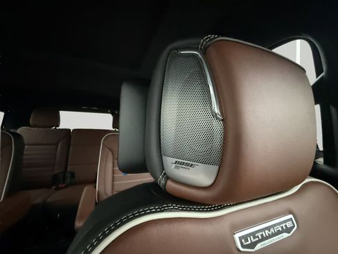 Used 2023 GMC Yukon Denali Ultimate image 18