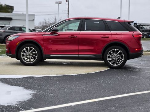 Used 2024 Lincoln Corsair AWD w/ Equipment Group 101A image 4