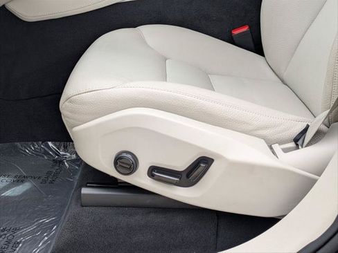 Used 2024 Volvo XC90 T8 Plus w/ Protection Package Premier AWD/4WD image 20