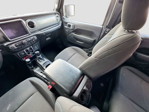 Used 2022 Jeep Wrangler Unlimited Rubicon 4xe w/ Safety Group AWD/4WD image 26