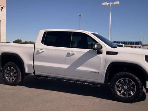 Used 2025 GMC Sierra 1500 AT4 AWD/4WD image 3