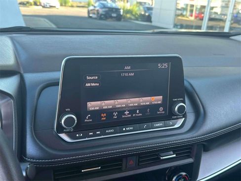 Certified 2023 Nissan Rogue SV image 27