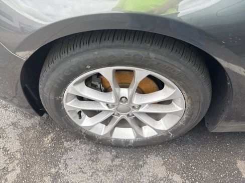 Used 2020 Ford Fusion SE FWD image 10