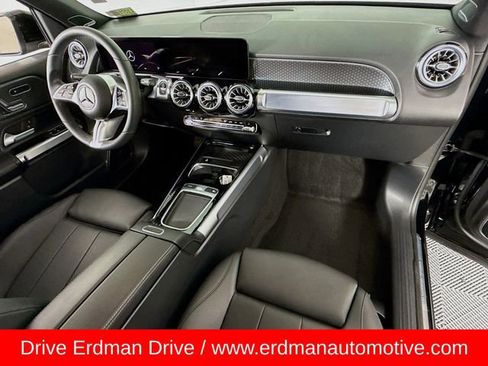Used 2024 Mercedes-Benz GLB 250 4MATIC image 25