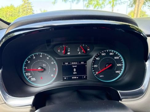 Used 2022 Chevrolet Traverse LS w/ Midnight/Sport Edition FWD image 24
