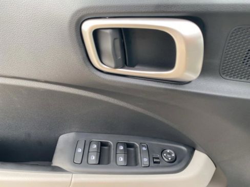 New 2026 Hyundai Venue SEL image 13