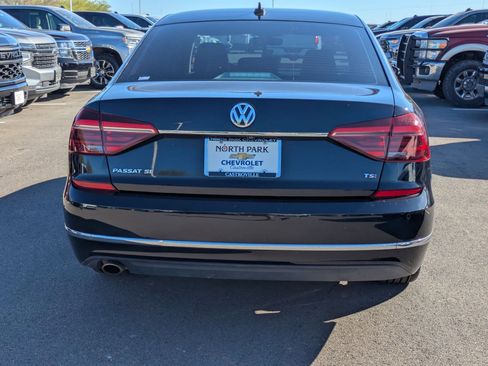 Used 2017 Volkswagen Passat 1.8T SE image 4