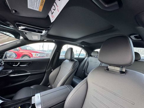 Used 2024 Mercedes-Benz C 300 4MATIC Sedan image 25