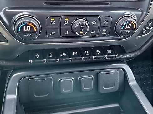 Used 2018 Chevrolet Silverado 2500 LTZ w/ Duramax Plus Package AWD/4WD image 26