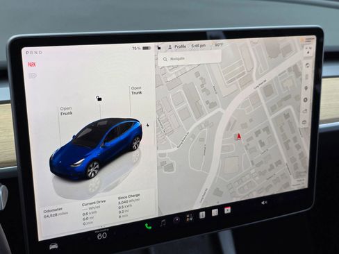 Used 2023 Tesla Model Y Long Range AWD/4WD image 18