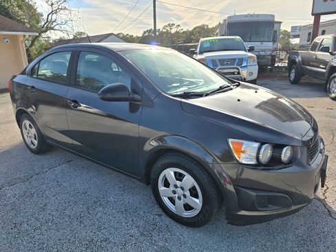 Used 2014 Chevrolet Sonic LS image 5