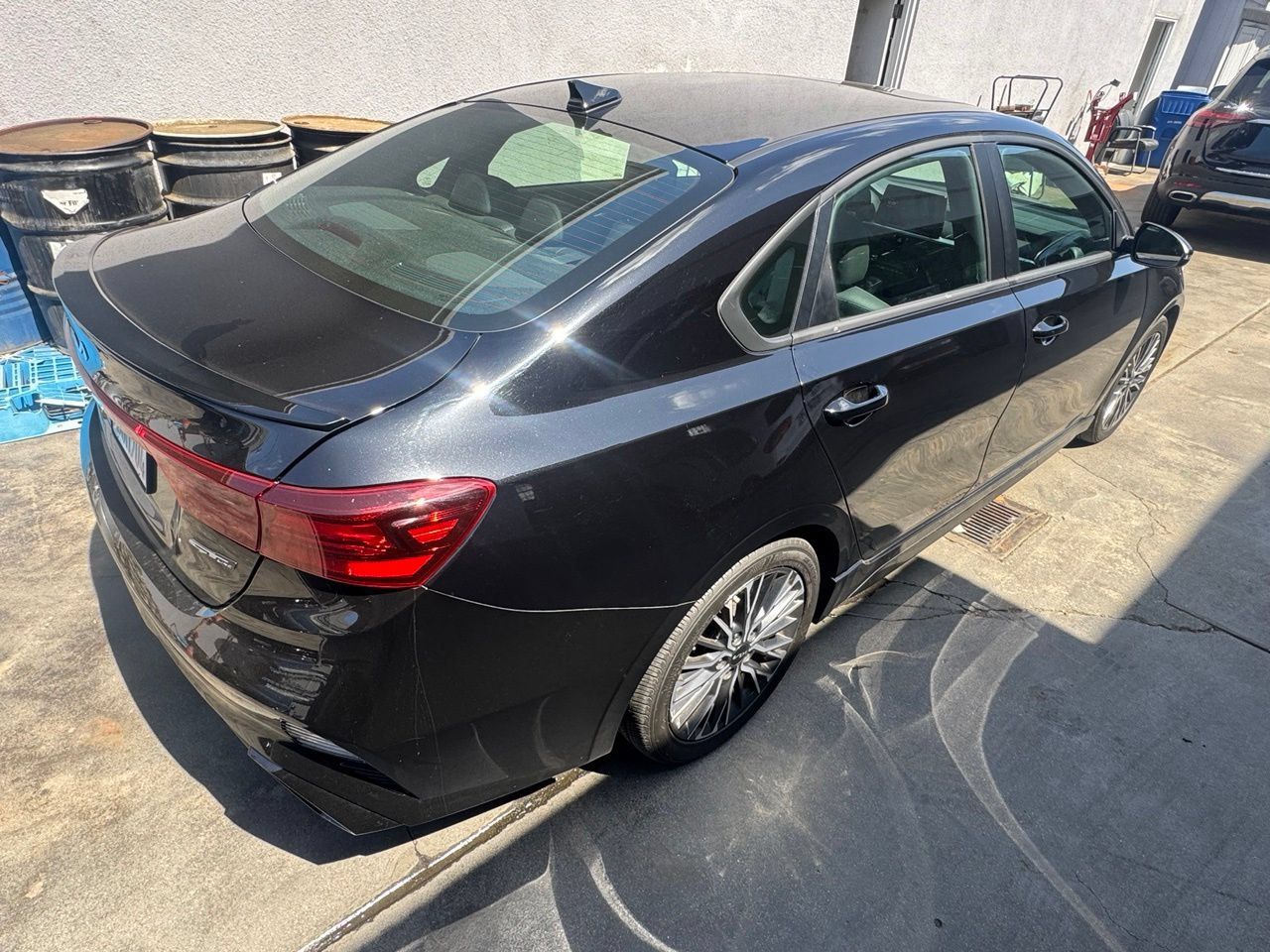 Used 2023 Kia Forte GT-Line w/ GT-Line Premium Package FWD image 4
