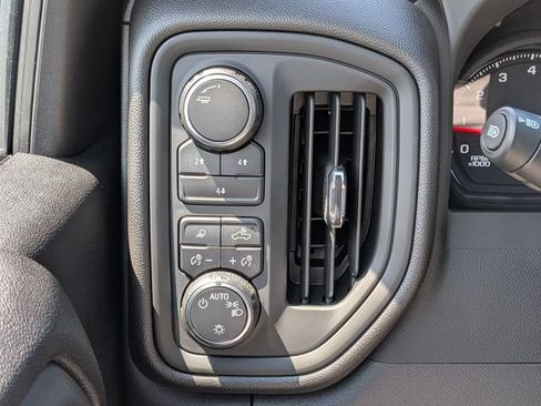 Used 2025 Chevrolet Silverado 2500 Custom w/ Custom Value Package AWD/4WD image 18