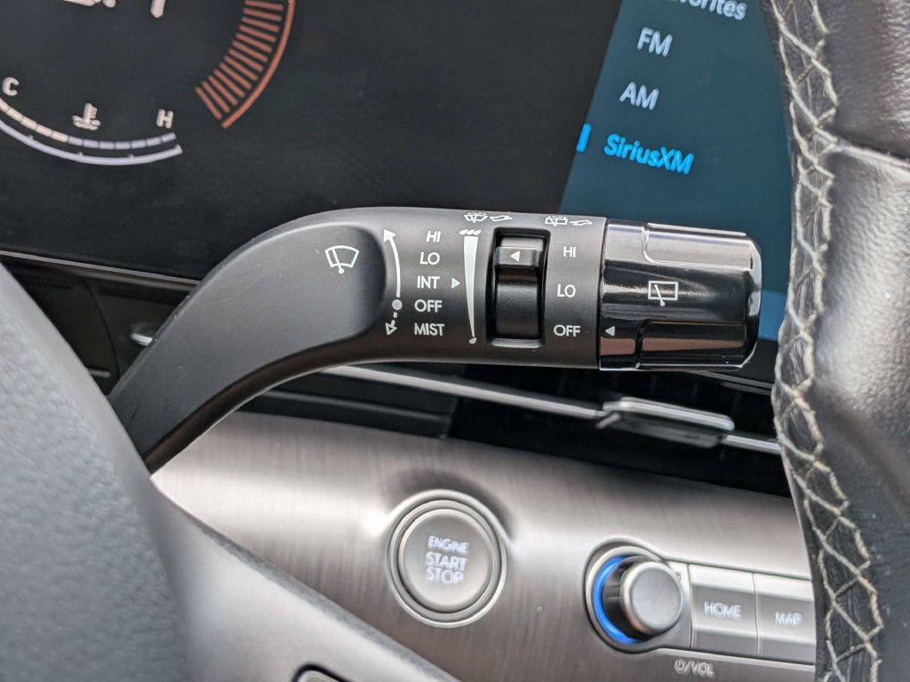 Used 2025 Hyundai Kona SEL FWD image 37