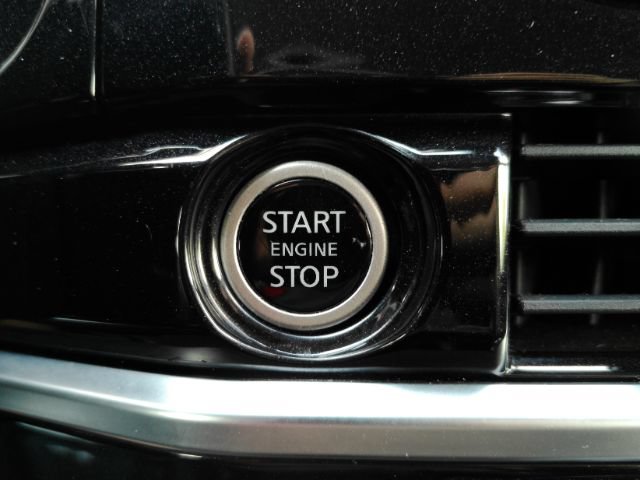 Used 2022 Nissan Pathfinder SL w/ SL Black Package FWD image 45