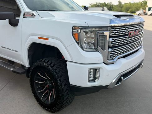 Used 2020 GMC Sierra 3500 Denali w/ Denali Ultimate Package AWD/4WD image 5