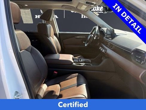 Certified 2025 Honda Pilot Elite image 13