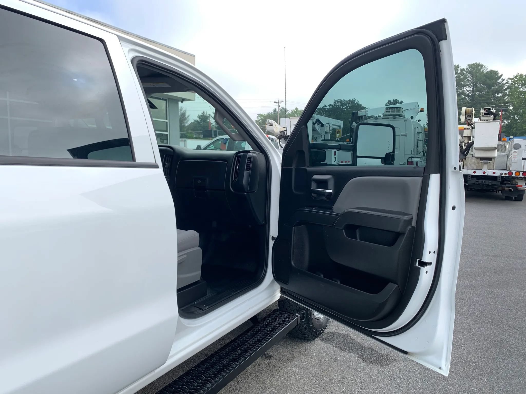 Used 2015 Chevrolet Silverado 3500 W/T w/ WT Convenience Package AWD/4WD image 20