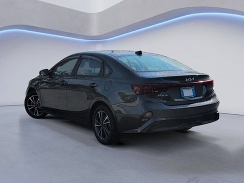 Used 2024 Kia Forte LXS FWD image 9