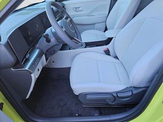 New 2026 Hyundai Kona SE FWD video 4