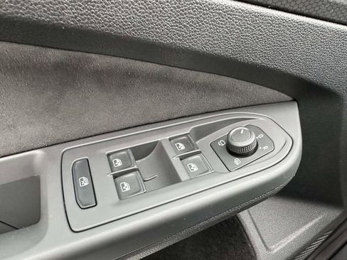 Used 2024 Volkswagen GTI S image 33