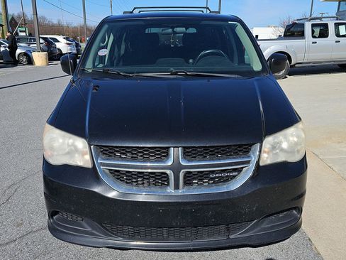 Used 2012 Dodge Grand Caravan SXT image 2