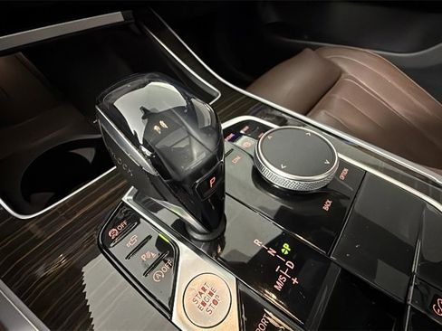 Used 2019 BMW X5 xDrive40i w/ Luxury Seating Package image 24