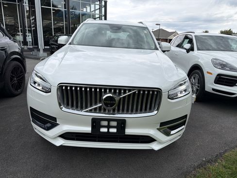 Used 2025 Volvo XC90 B6 Ultra w/ Protection Package Premier AWD/4WD image 3