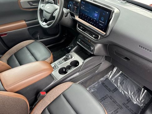 Certified 2025 Ford Bronco Sport Outer Banks w/ Outer Banks Tech Package+ image 17