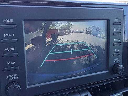 Used 2019 Toyota RAV4 XLE Premium w/ Carpet Mat Package FWD image 21