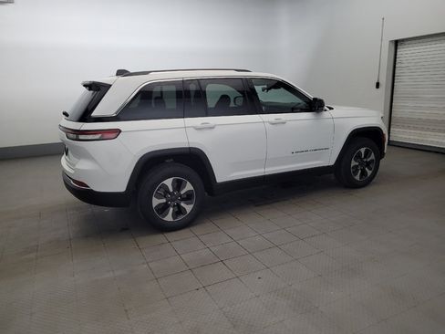 Used 2022 Jeep Grand Cherokee Limited 4xe w/ Luxury Tech Group II AWD/4WD image 10